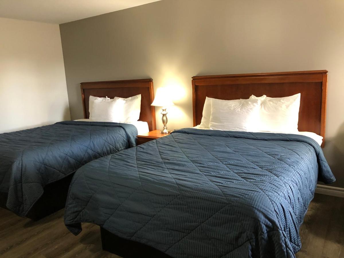 Aquarius Motel 2*